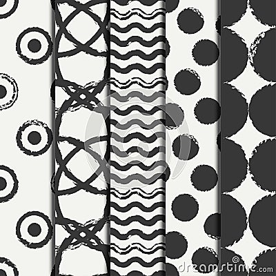 Set of hand drawn seamless pattern with black grunge rings, circle. Wrapping paper. Abstract vector background. Brush Vector Illustration