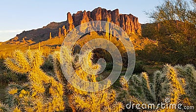 Sun sets on the Superstitions Stock Photo