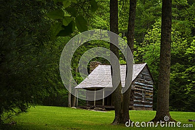 Settlers Cabin Cades Cove Valley in The Tennessee Smoky Mountains Stock Photo