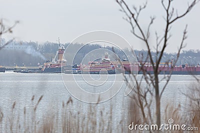 Matthew Tibbetts Tug in Arthur Kill Editorial Stock Photo