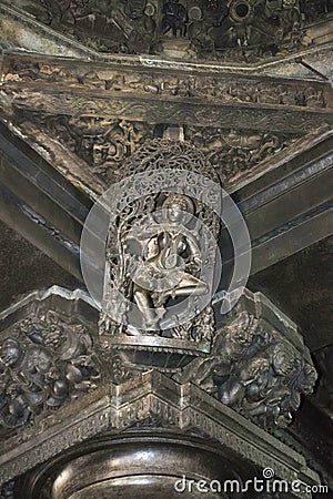 Shilabalika, celestial maiden, Natya Rani Shantala devi on top of the pillars inside the main hall. Chennakeshava temple, Belur, K Stock Photo