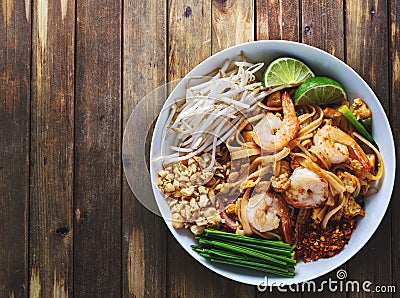 Shrimp pad thai on plate flat lay composition Stock Photo