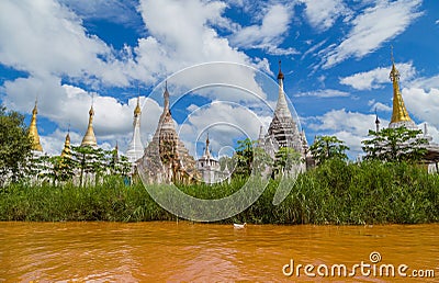 Shwe Inn Thein pagoda Stock Photo