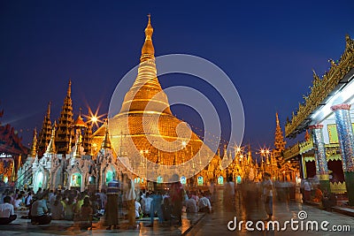 Shwedagon Paya temple in Yangoon Stock Photo