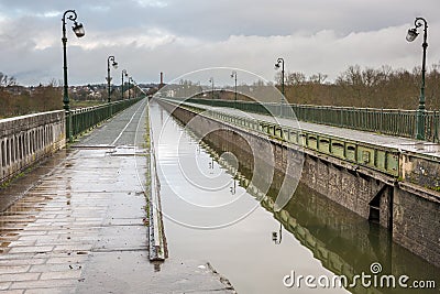 On the side of the Briare aqueduct Stock Photo