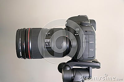 Side View Of Canon 5D Mark IV With Kit Lens Editorial Stock Photo