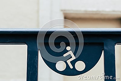 Sign indicating where to park your bike in town Stock Photo