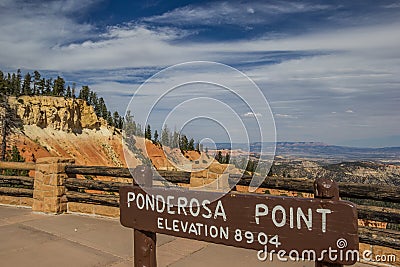 Sign at Ponderosa Point in Bryce Canyon Stock Photo