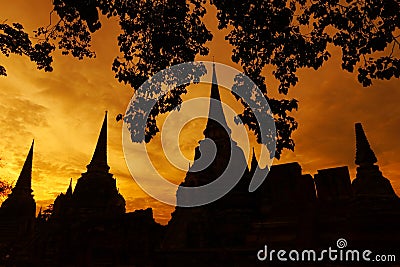 Silhouette of Wat Phra Sri Sanphet , Ayutthaya Stock Photo