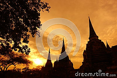 Silhouette of Wat Phra Sri Sanphet , Ayutthaya Stock Photo