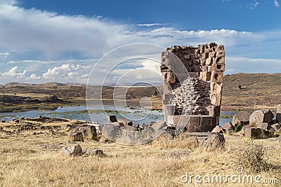 Sillustani Ancient burial ground with giant Chullpas cylindrical funerary towers built by a pre-Incan people near Lake Umayo in P Stock Photo