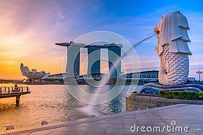 SINGAPORE-JULY 9, 2016: Merlion statue fountain in Merlion Park Editorial Stock Photo