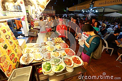 Singapore: Makansutra gluttons bay Editorial Stock Photo