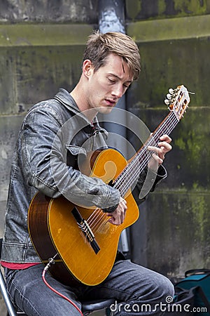 Singers and musicians at the Fringe Festival, Edinburgh, Scotland. Editorial Stock Photo