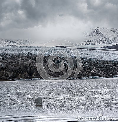 Skaftafellsjokull glacier, Iceland. Glacier tongue slides from the Vatnajokull icecap or Vatna Glacier near subglacial Esjufjoll Stock Photo