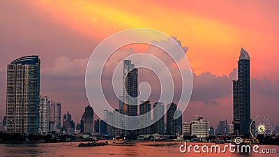 The sky is amazing of Bangkok at Chao Phraya River at twilight Stock Photo