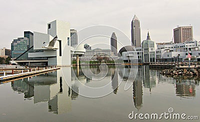 Skyline of Downtown Cleveland, Ohio, and Rock n' Roll Hall of Fame and Museum Stock Photo