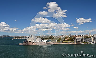 Skyline sydney harbour and opera hous and blue sky Editorial Stock Photo