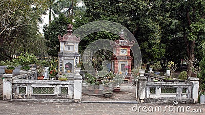 Small Buddhist shrines near the One Pillar Pagoda, Hanoi, Vietnam Stock Photo