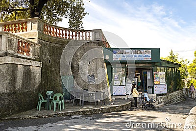 A small snack shop and cafe on top of Castle Hill park in the Mediterranean city of Nice, France. Editorial Stock Photo
