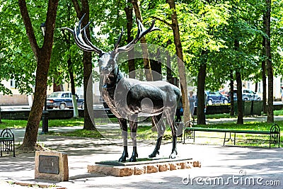 SMOLENSK, RUSSIA - JUNE 11, 2018: Sculpture of the bronze deer, author Richard Freese. Blonie Garden is a park in the Editorial Stock Photo