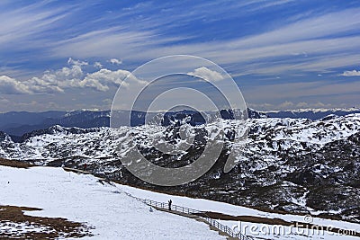 Snow mountain and blue sky at Blue Moon Valley, Shangri-La, Yunnan, China Stock Photo