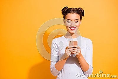 Social media marketing concept. Portrait of cute beautiful female student receiving emails from sweeteheart reading news Stock Photo