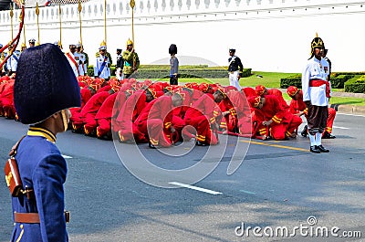 Soldiers in Vintage suit carry the rope Editorial Stock Photo