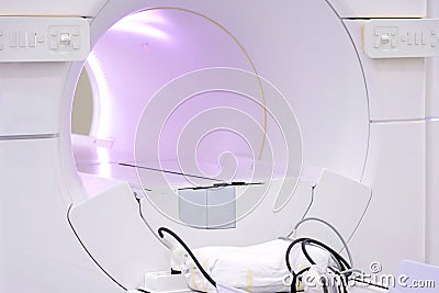 sophisticated of MRI Scanner medical equipments in hospital Stock Photo