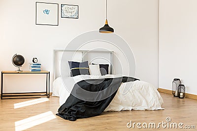 Spacious, minimal bedroom Stock Photo