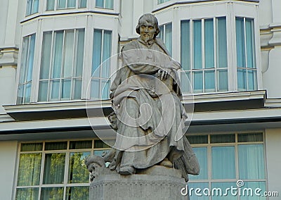 Spain, Madrid, Plaza de Sta. Ana, monument Calderon de la Barca Editorial Stock Photo