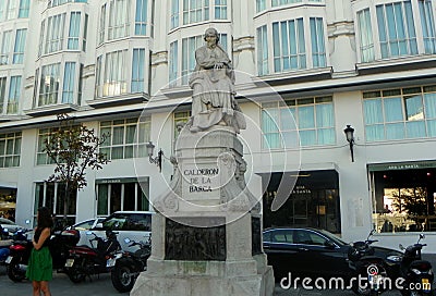 Spain, Madrid, Plaza de Sta. Ana, monument Calderon de la Barca Editorial Stock Photo