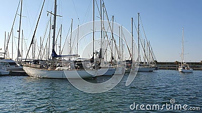 Spanische Boote in Marina Valencia. Aussicht auf die Yachten im Hafen von einem Freizeitboot aus. Yachtclub in Spanien stock video footage Spanische Boote in Marina Valencia. Aussicht auf die Yachten im Hafen von einem Freizeitboot aus. Yachtclub in Spanien stock video footage