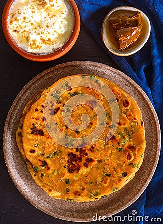 Gujarati breakfast - Thepla, pickle and yogurt Stock Photo