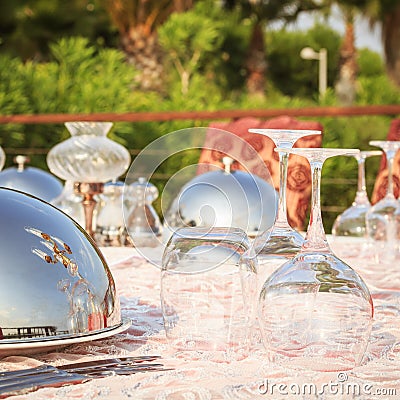 Special occasion table setting in a luxury outdoor restaurant Stock Photo