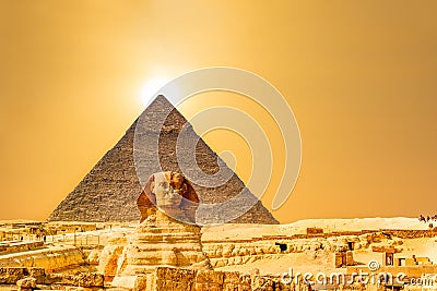 The Sphinx and Pyramid in the Golden Suni,Cairo ,Egypt Stock Photo