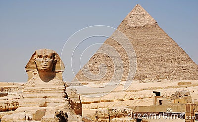 The Sphinx and pyramid of Kefren in Cairo, Giza, Egypt Stock Photo