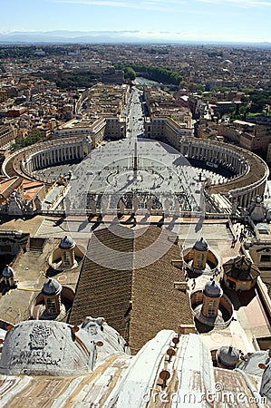 St. Peter`s square Rome Italy Vatican Catholicism colonnade pilgrims Baroque Stock Photo