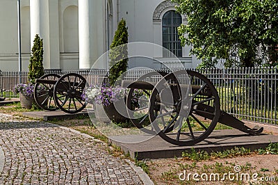 ST PETERSBURG,RUSSIA Turkish cannons near Trinity Cathedral St Petersburg,Russia on January 23,2014.In 1929,cannons was sold by So Stock Photo