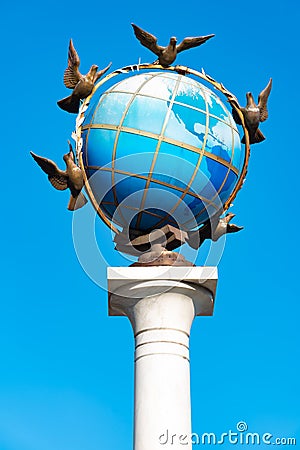 A Statue Of A Blue Terrestrial Globe With Doves Of Peace Around It In Kiev, Independence Square, Kiev, Ukraine Stock Photo