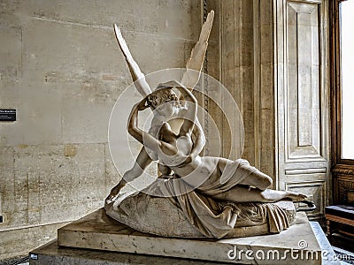 Statue in the louve in paris Editorial Stock Photo