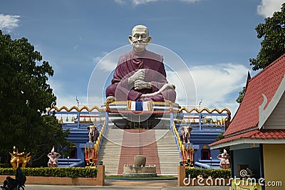 Statue of Somdej Toh or Somdej Putchariya Phromrangsi is probably the most famous at Wat Sra Long Ruea. Stock Photo