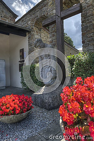 Statue to remember the mass murder on christamas evening in Bande Editorial Stock Photo