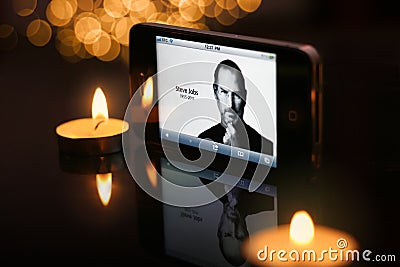 STEVE JOBS displays on Apple homepage Editorial Stock Photo