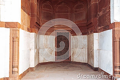 Stonework architecture of walls and doorways of Humayan`s Tomb in New Delhi India Stock Photo