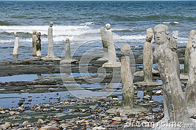 Stonework statues leading into the St. Laurence River Stock Photo