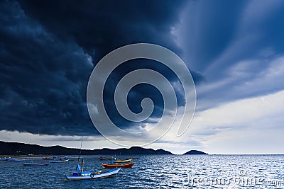 Storm is coming, Rain clouds before the storm in tropical sea la Stock Photo