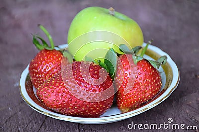 Strawberry isolated. Strawberries isolate. Whole, half, cut strawberry on white. Strawberries isolate. Side view organic Stock Photo