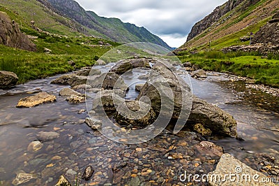 Stream in Llanberis Pass, in Snowdonia from Llanberis, over Pen-y-Pass Stock Photo