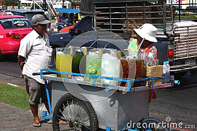 Street juice vendor in bangkok Editorial Stock Photo